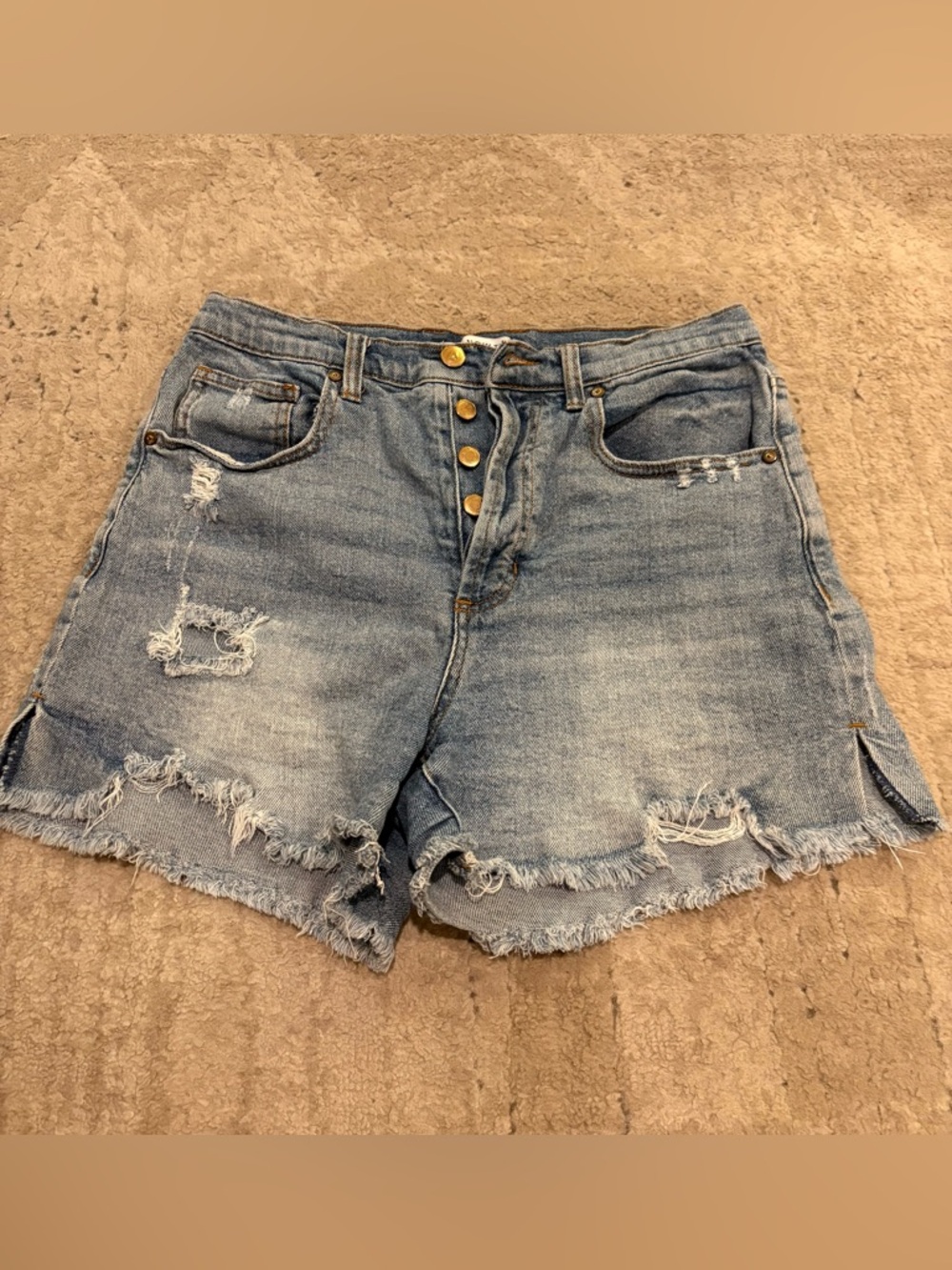 AND NOW THIS High-Rise Distressed Denim Shorts - size 29